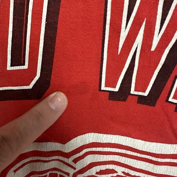 Vintage Detroit Red Wings T-Shirt Size M NHL 90's Hockey Red Graphic Tee - Picture 5 of 7